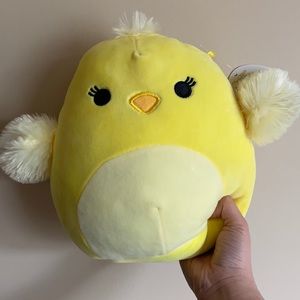 AIMEE THE CHICK 8INCH SQUISHMALLOW
